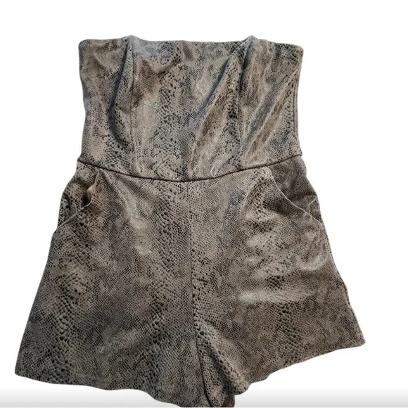 She + Sky soft faux leather snakeskin print strapless romper size medium - Picture 2 of 9